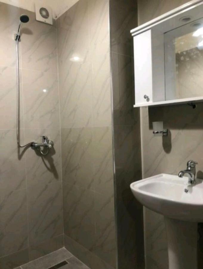 Miziriguesthouse Gjirokaster Bagian luar foto